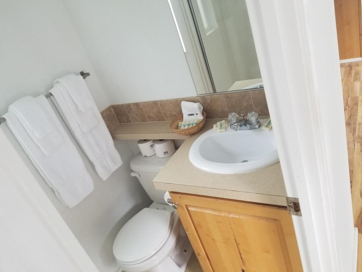 Paradise Cove Rv Resort & Marina Wheeler Bagian luar foto